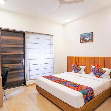 Fabhotel Ab Inn Huda City Center Gurgaon Dış mekan fotoğraf