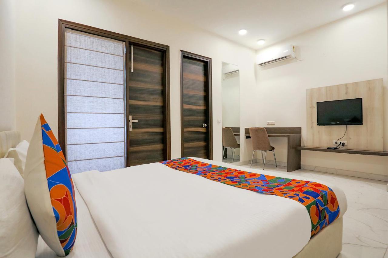 Fabhotel Ab Inn Huda City Center Gurgaon Dış mekan fotoğraf