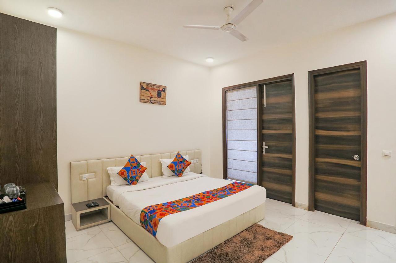 Fabhotel Ab Inn Huda City Center Gurgaon Dış mekan fotoğraf