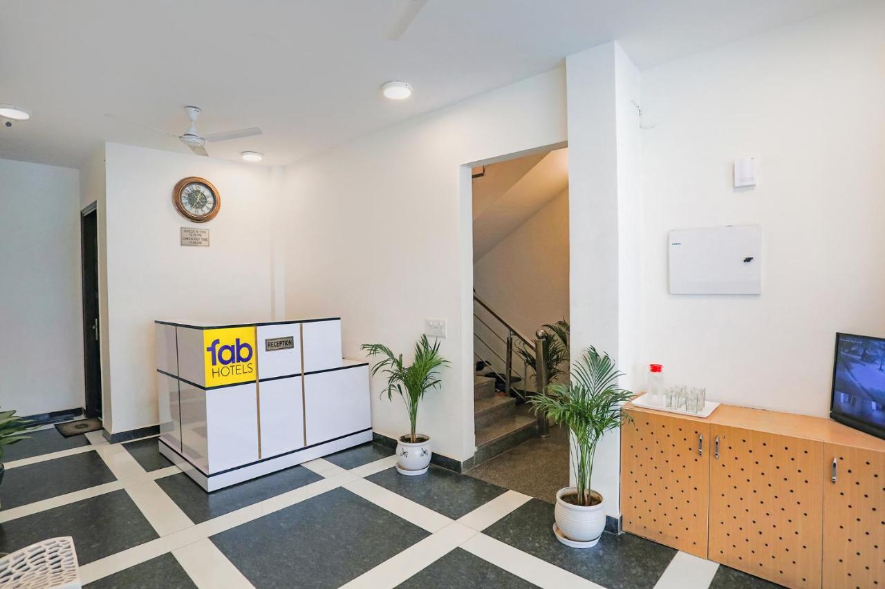 Fabhotel Ab Inn Huda City Center Gurgaon Dış mekan fotoğraf