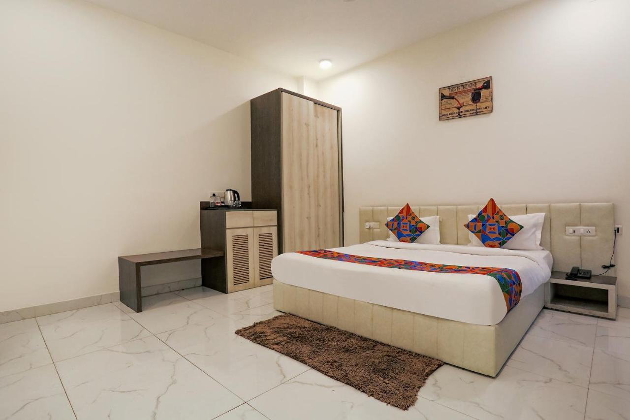 Fabhotel Ab Inn Huda City Center Gurgaon Dış mekan fotoğraf