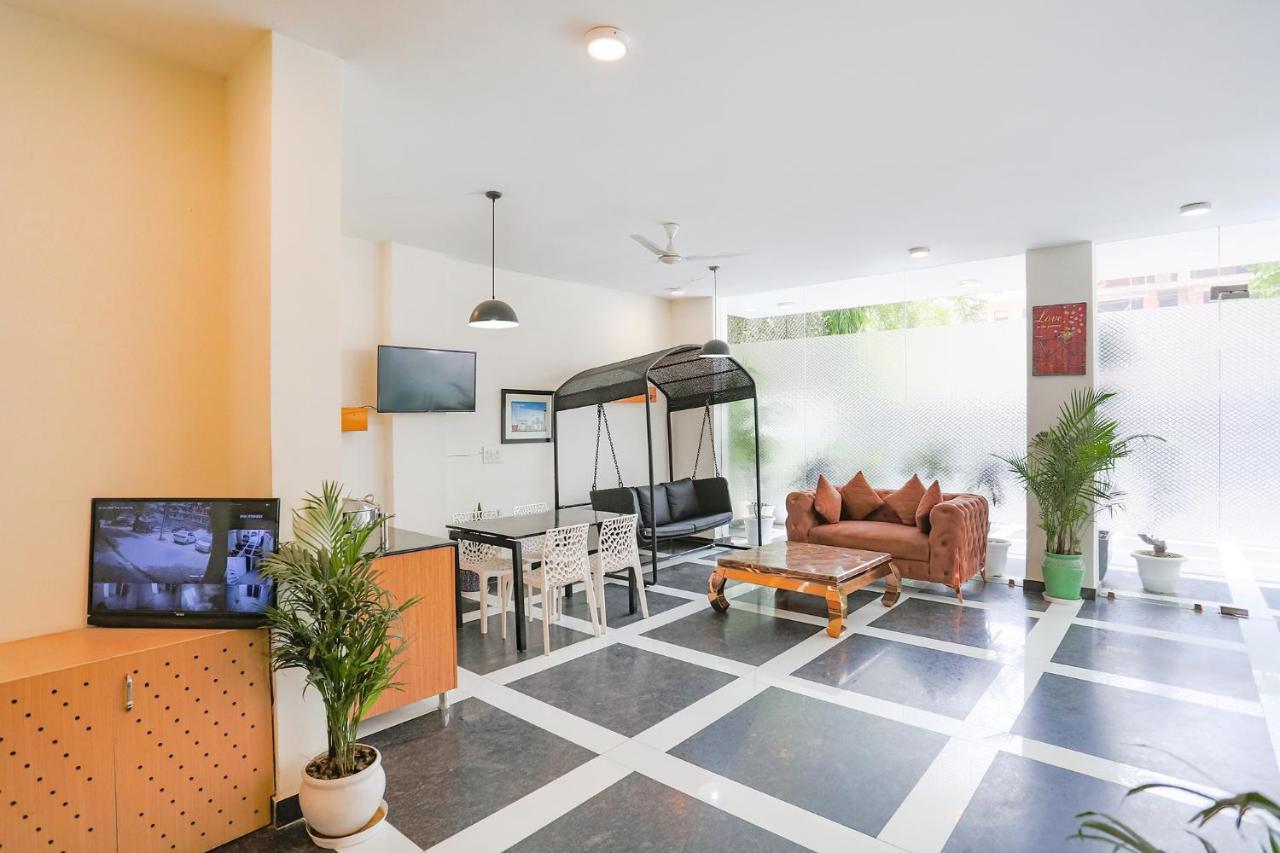 Fabhotel Ab Inn Huda City Center Gurgaon Dış mekan fotoğraf